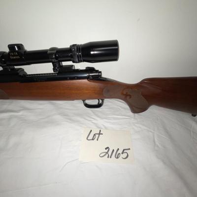 S2165 Winchester Model 70XTR .243 caliber- Featherweight Bolt Action Rifle w/Scope