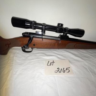 S2165 Winchester Model 70XTR .243 caliber- Featherweight Bolt Action Rifle w/Scope