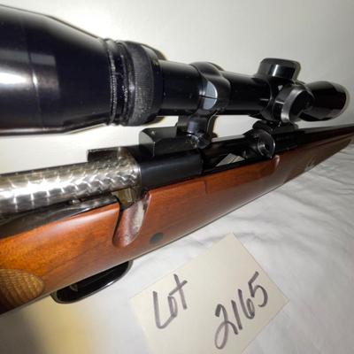 S2165 Winchester Model 70XTR .243 caliber- Featherweight Bolt Action Rifle w/Scope