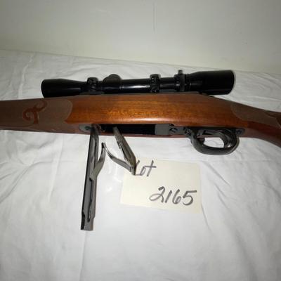 S2165 Winchester Model 70XTR .243 caliber- Featherweight Bolt Action Rifle w/Scope