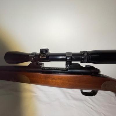 S2165 Winchester Model 70XTR .243 caliber- Featherweight Bolt Action Rifle w/Scope