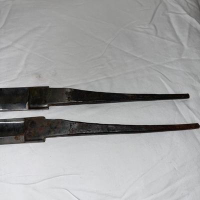 S2166 Pair of Curved Sabre Blades w/Throat