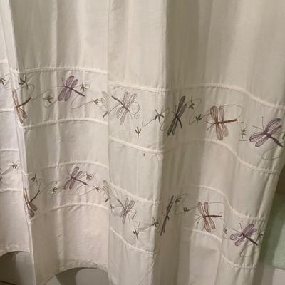 UB2212 Lot of Dragonfly Bathroom Decor with Hooked Rug