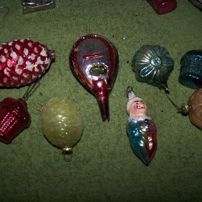 LOT 15  VINTAGE CHRISTMAS SMALL FIGURAL GLASS ORNAMENTS