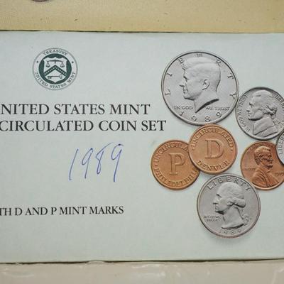 UNITED STATES MINT UNCIRCULATED 1980'S COIN SETS