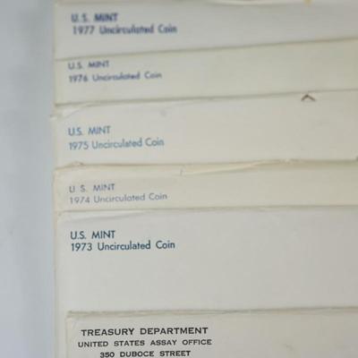 UNITED STATES TREASURY DEPT U.S. MINT UNCIRCULATED COIN SETS 1971-1979