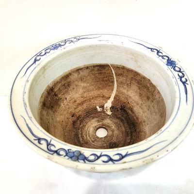 Lot #52  Vintage Chinese Garden/Flower Pot