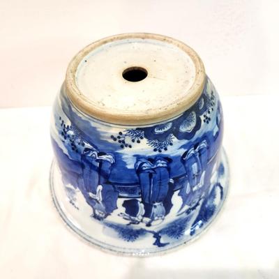 Lot #52  Vintage Chinese Garden/Flower Pot
