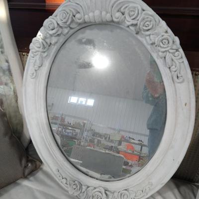 7-3 vintage mirrors and 2 pillows