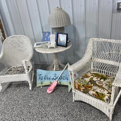 9- Vintage wicker furniture & decor