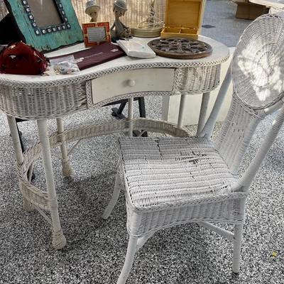 19- vintage wicker vanity, chair, decor