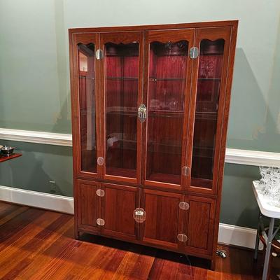 Asian Style Lighted China Hutch  (DR-JS)