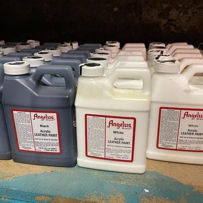Shelf 15 Angelus Acrylic leather Paint 90 Pint Bottles B&W