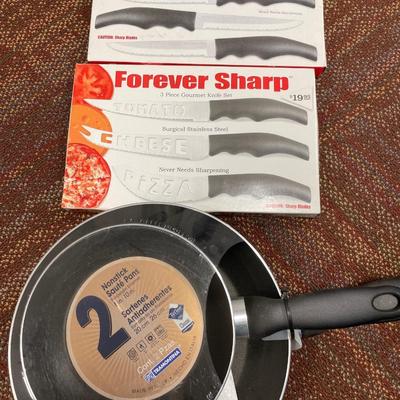 Forever Sharp knives and 2 small fry pans