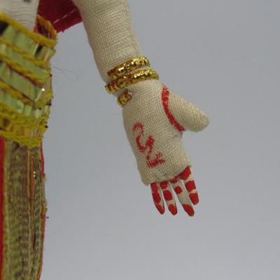 Retro Souvenir Nagarvadhu Royal Courtesan Indian Figurine Cloth Material Figurine Doll