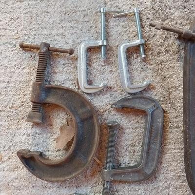 VARIETY OF CLAMPS  (5)
