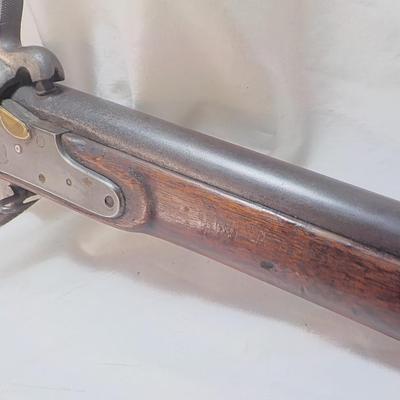 Real 1833 Hall Musketoon rifle Middletown Ct, .58 cal., smooth bore.est $400 to $800.