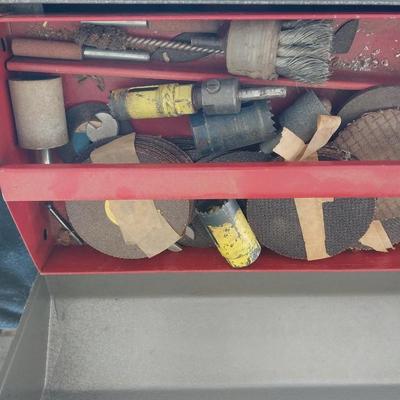 METAL TOOL BOX WITH VARIOUS TOOLS AND PARTS