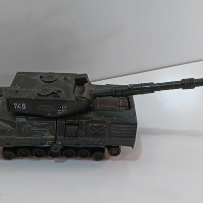 Military toys ERTL 12U-745 US Army Tank and Bandai, Japan 1983 German Toy Tank
