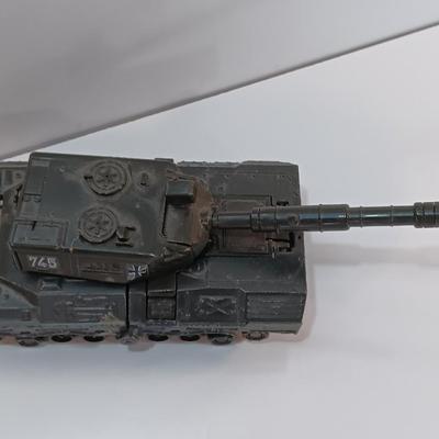 Military toys ERTL 12U-745 US Army Tank and Bandai, Japan 1983 German Toy Tank