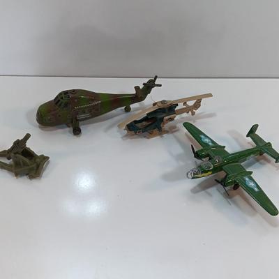 Military toys Airplane and Helicopters