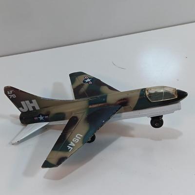 Military Airplanes - Made in China - Matchbox SB2 1973