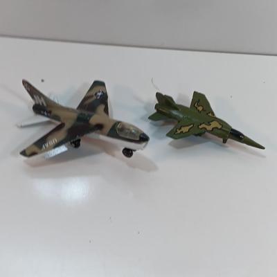 Military Airplanes - Made in China - Matchbox SB2 1973