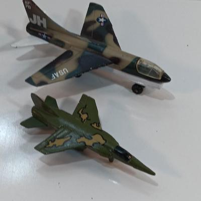 Military Airplanes - Made in China - Matchbox SB2 1973