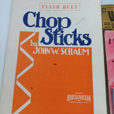 Variety of sheet music # 1 of 3
