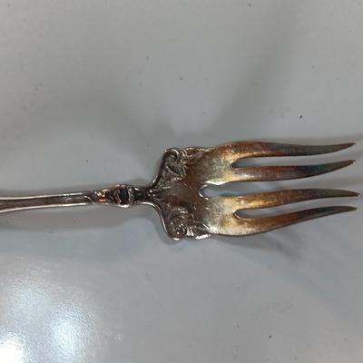 Silver & Communion plate dishware - pretty forks -