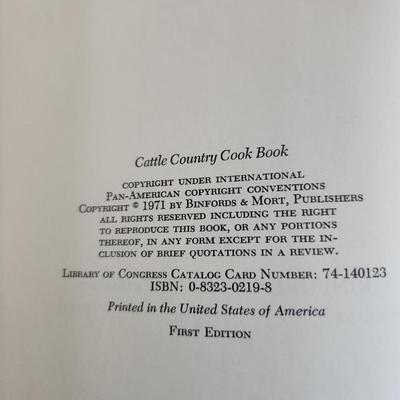 Gunhilde's Christmas Booke by Virginia Kahl - Autographed