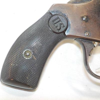 Vintage U.S. Revolver , double action 22lr and 5 shot. est $100 to $300.