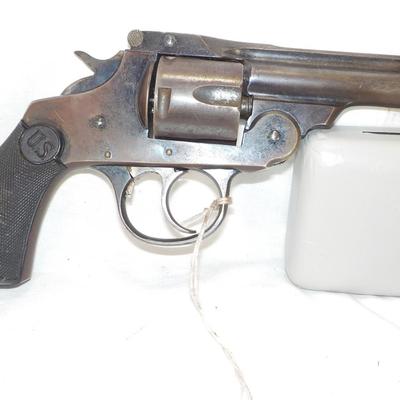 Vintage U.S. Revolver , double action 22lr and 5 shot. est $100 to $300.