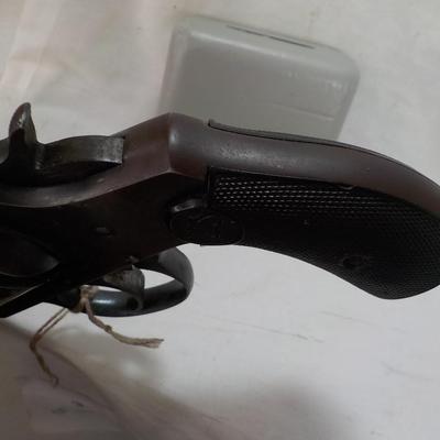 Vintage U.S. Revolver , double action 22lr and 5 shot. est $100 to $300.