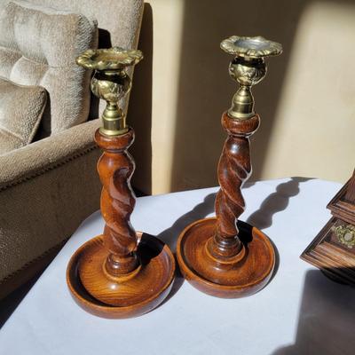 Ornate Mantel Clock and Candlesticks (K-DW)