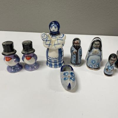 Mexican and Russian clay items