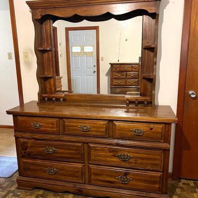 Dresser With Mirror~ Read Details