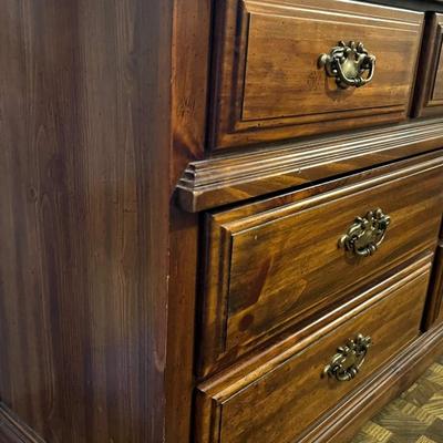 Dresser With Mirror~ Read Details