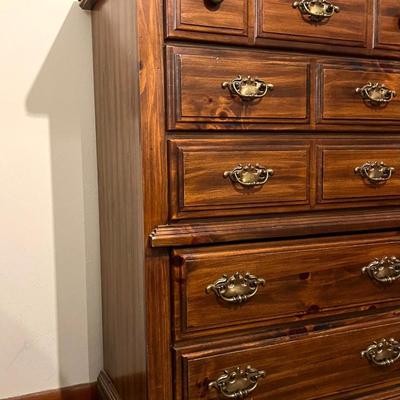 Chest Of Drawers ~Read Details