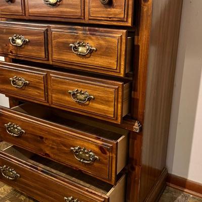 Chest Of Drawers ~Read Details