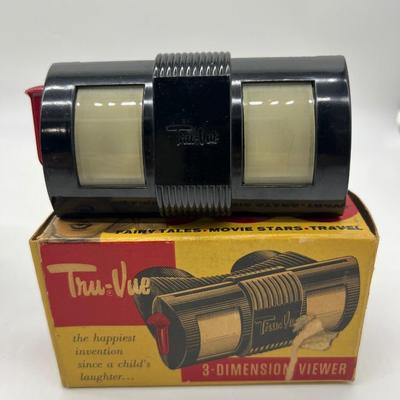 Vintage Tru-Vue & Sawyer View Finder- Read Details