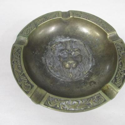 Lion Bronze/Brass Round Ashtray