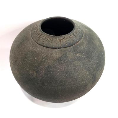 Lot #59  Great SHADYSIDE Pottery Raku Pottery Vessel - signed