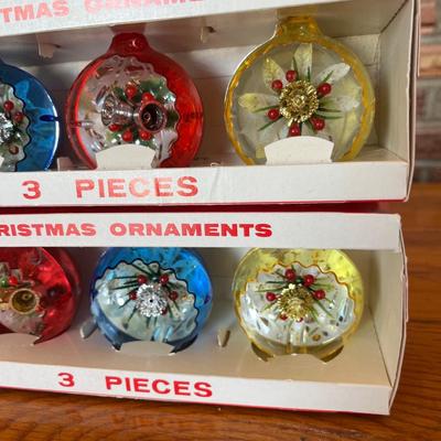 Lot of 2 Boxed Ornaments