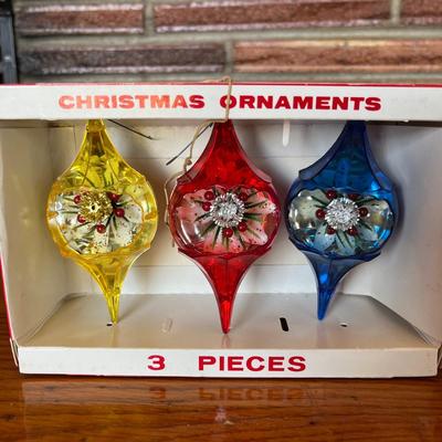 Lot of 2 NIB Ornaments