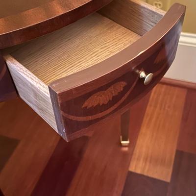 Baker Round Inlaid Side Table (SR-KL)