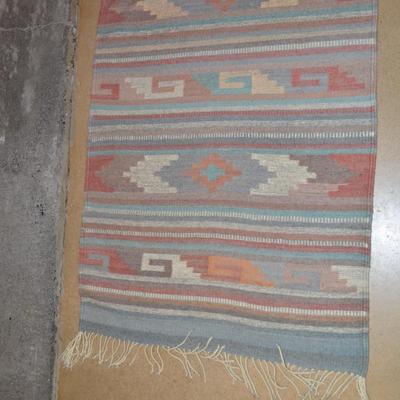 Beautiful Wool Rug, Hecho en Mexico  56"x31"
