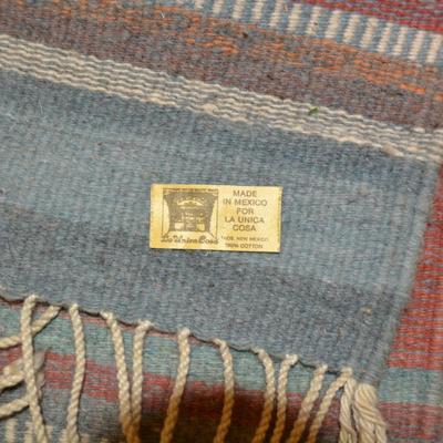 Beautiful Wool Rug, Hecho en Mexico  56"x31"