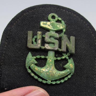 Vintage Worn USN United States Navy Anchor Military Issued Pin Memorabilia