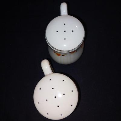 ANTIQUE HALL CHINA BY JEWEL "AUTUMN LEAF" GRAVEY BOAT - SALT & PEPPER - HOT PAD